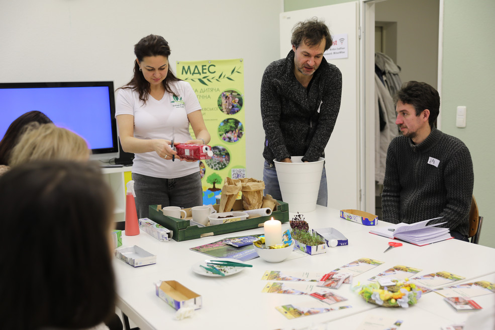 Re-Use with Ukrainians Workshop Compango e.V. Trenntstadt